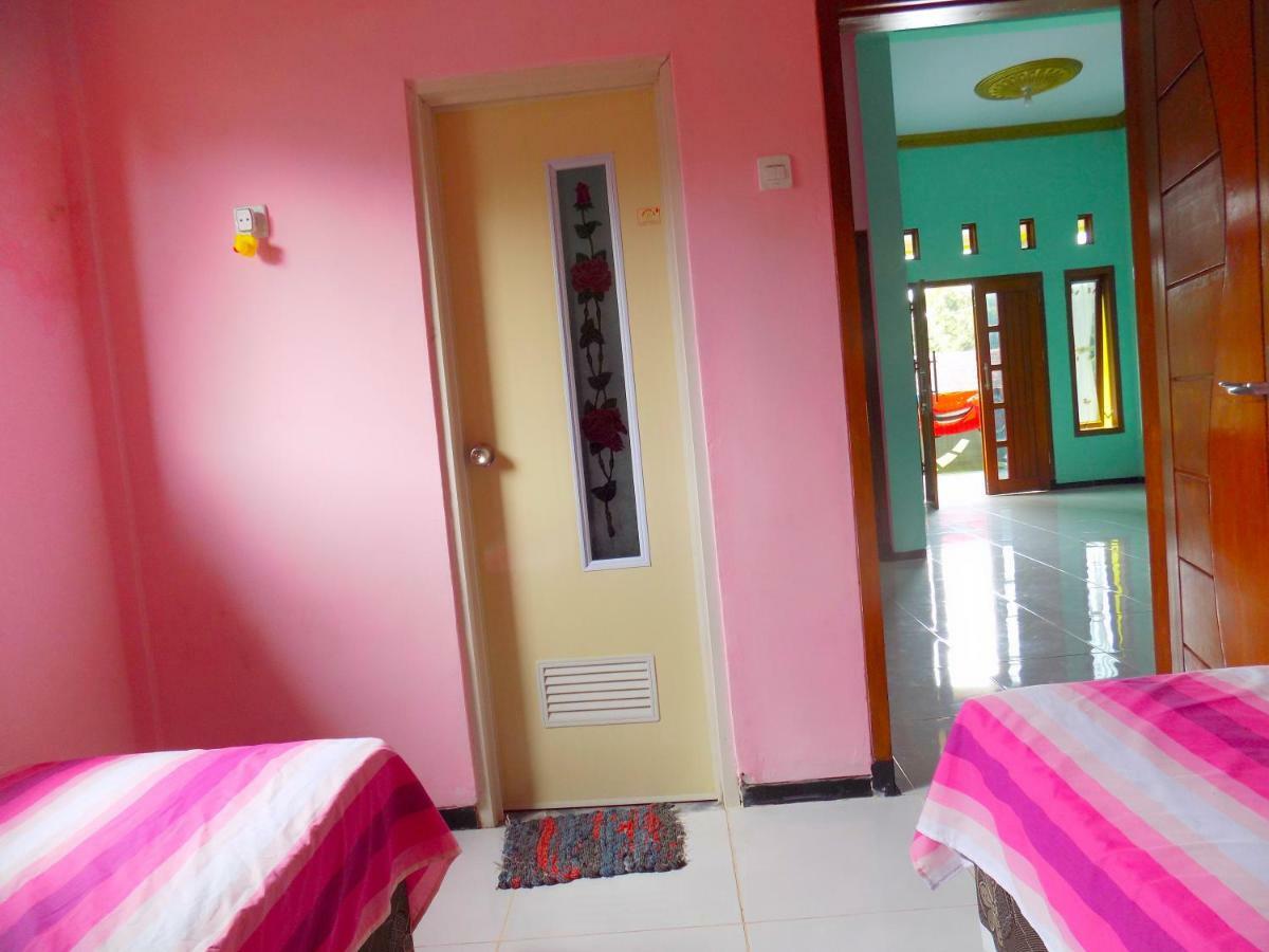 Bed and Breakfast Osingvacation Tamansuruh Exteriér fotografie