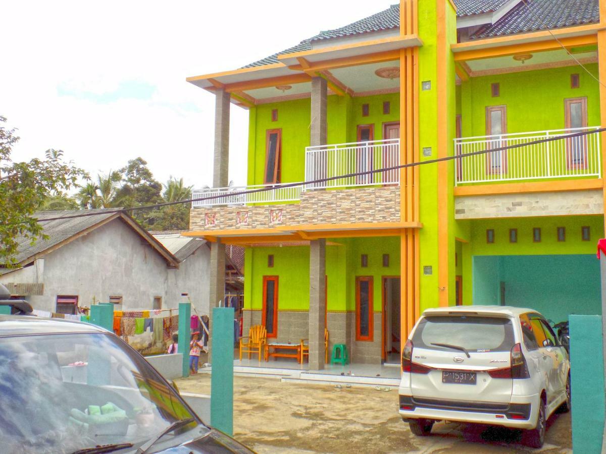 Bed and Breakfast Osingvacation Tamansuruh Exteriér fotografie